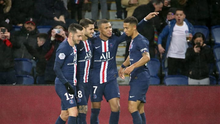 Paris Saint-Germain v Dijon FCO - Ligue 1