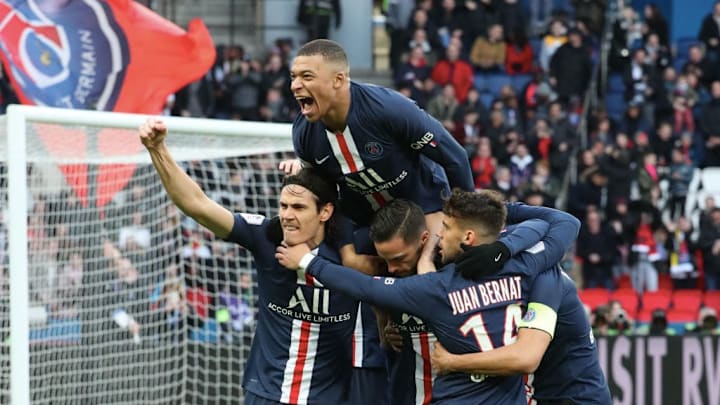Paris Saint-Germain v Dijon FCO - Ligue 1