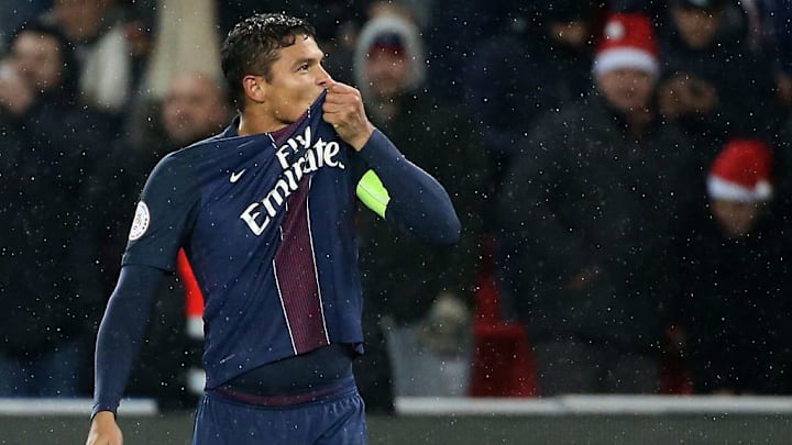 Paris Saint-Germain v FC Lorient - Ligue 1