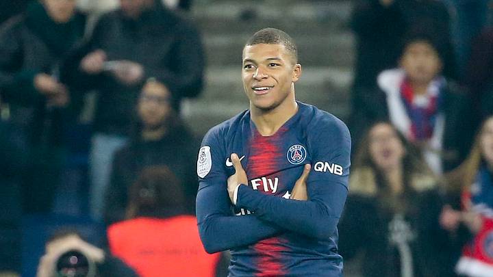 Paris Saint-Germain v FC Nantes - Ligue 1
