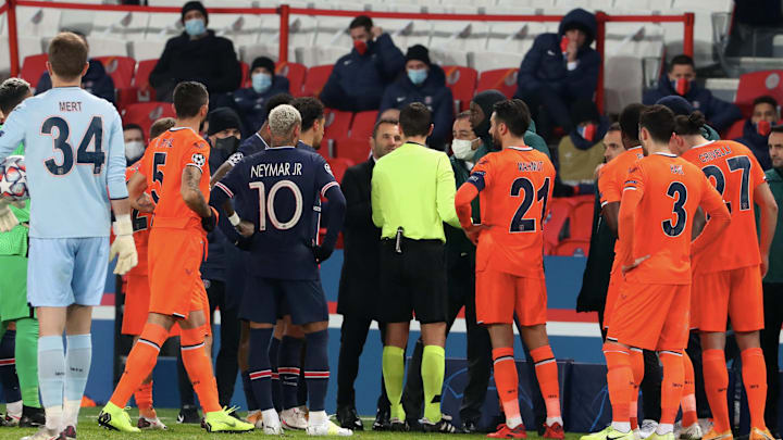 Paris Saint Germain v Istanbul Basaksehir - UEFA Champions League