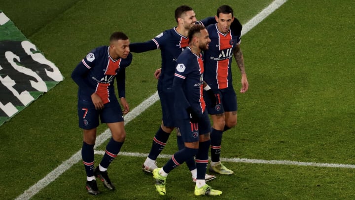 PSG go top with 3-0 win over Montpellier