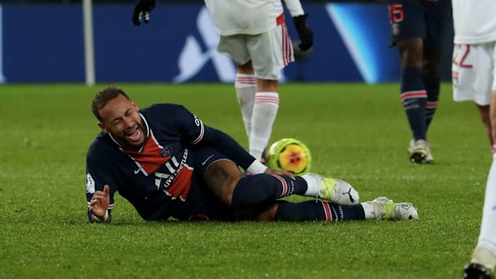 Paris Saint-Germain v Olympique Lyon - Ligue 1