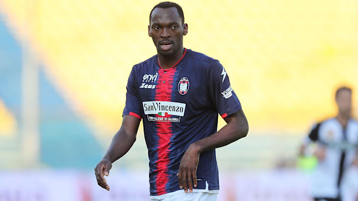 Nwankwo Simy, Crotone formasıyla Nwankwo Simy, Crotone formasıyla