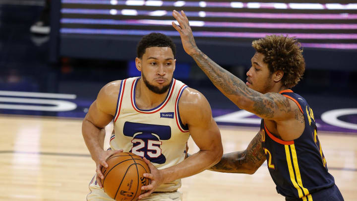 Simmons podría ser cambiado por los 76ers para la próxima temporada