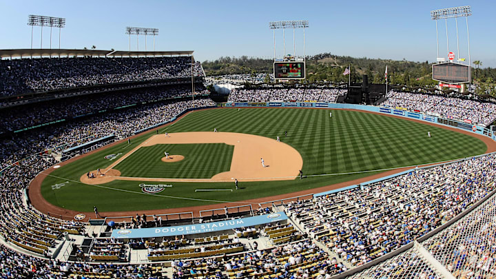 Los Dodgers podrán comenzar la defensa de su campeonato con fanáticos en la tribuna
