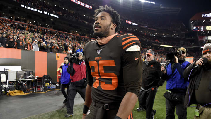 Myles Garrett walks off the field as the Cleveland Browns face the Pittsburgh Steelers