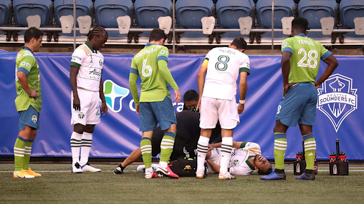 Sebastián Blanco se resiente en un partido entre Portland Timbers y Seattle Sounders. Sebastián Blanco se resiente en un partido entre Portland Timbers y Seattle Sounders.