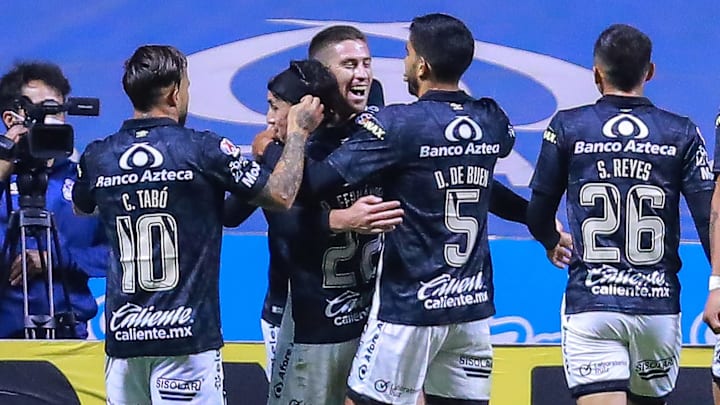 Santiago Ormeño marcó el primer tanto del Guard1anes 2021 al doblegar a Raúl Gudiño con un cabezazo. Santiago Ormeño marcó el primer tanto del Guard1anes 2021 al doblegar a Raúl Gudiño con un cabezazo.