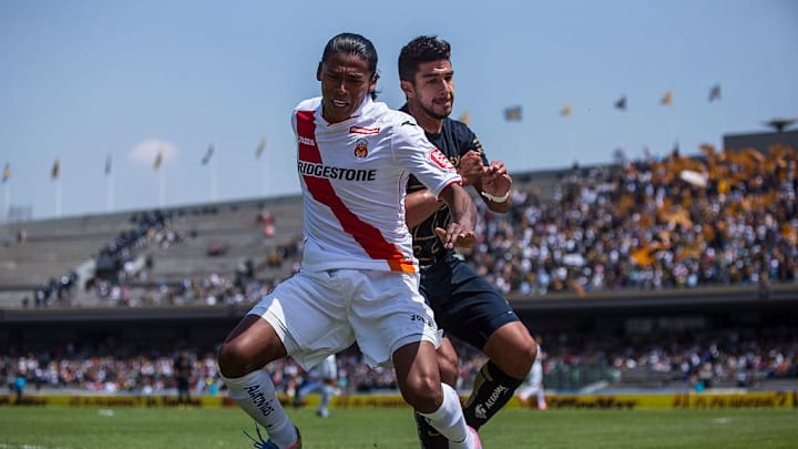 Pumas UNAM v Morelia - Clausura 2015 Liga MX