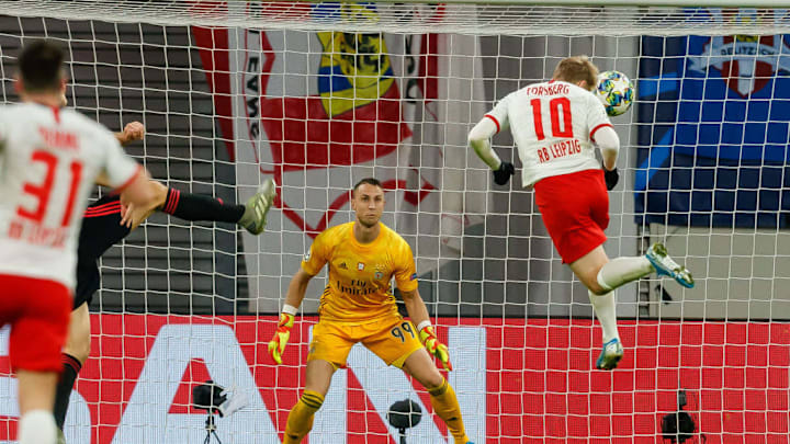 RB Leipzig v SL Benfica: Group G - UEFA Champions League