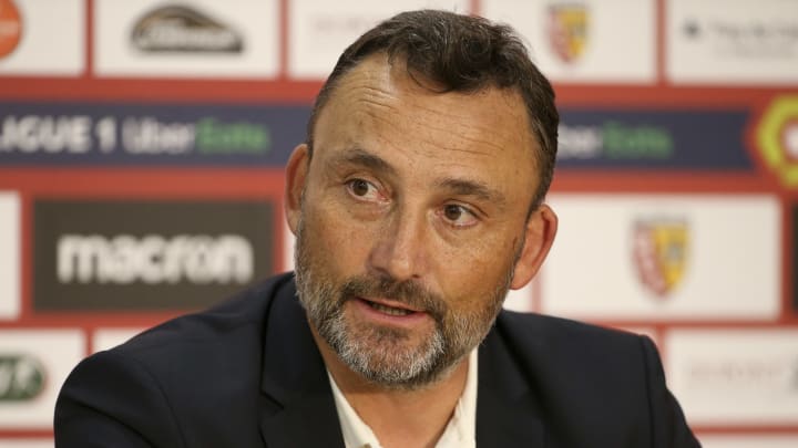 Dodi Ndo serait dans le viseur du LOSC et de quelques clubs belges dont le Standard de Liège. Dodi Ndo serait dans le viseur du LOSC et de quelques clubs belges dont le Standard de Liège.