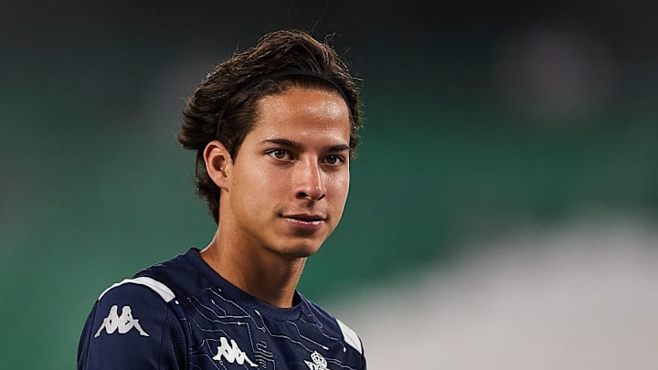 Cuatro equipos de LaLiga quieren a Diego Láinez