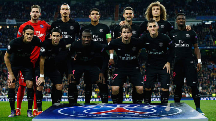Photo d'équipe des joueurs du Paris Saint-Germain avant le choc face au Real Madrid