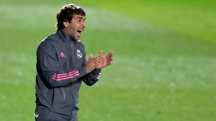 Raul avec l'équipe des jeunes du Real Madrid. Raul avec l'équipe des jeunes du Real Madrid.