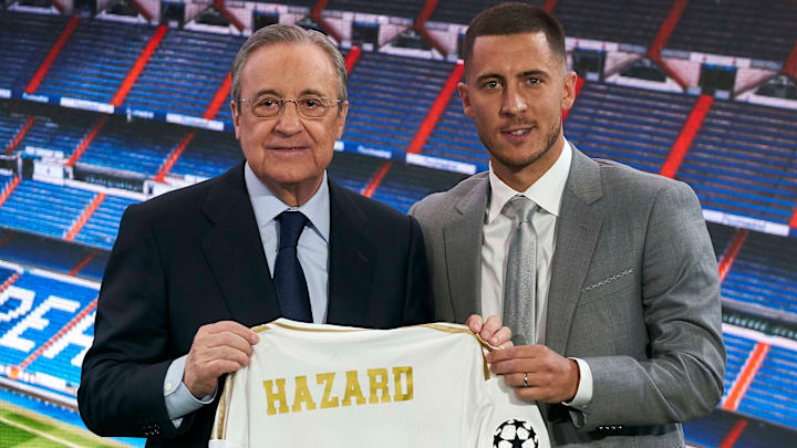 Eden Hazard, Florentino Perez ile birlikte. Eden Hazard, Florentino Perez ile birlikte.