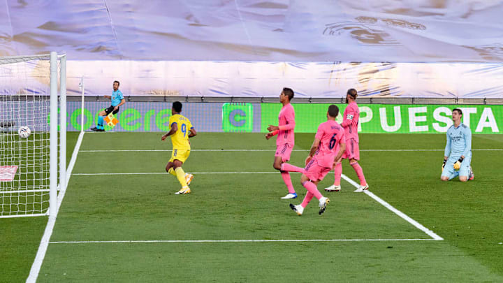 Lozano adelantó al Cádiz en el minuto 15