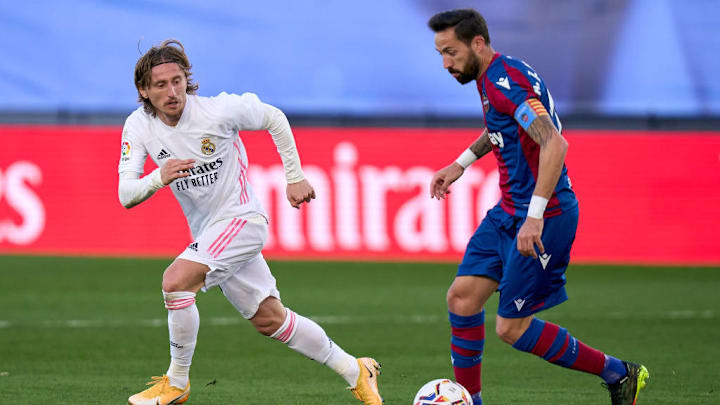 Jose Luis Morales, Luka Modric