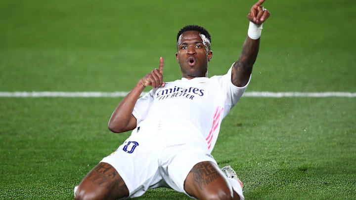 Vinícius Júnior a transpercé la défense de Liverpool par deux fois Vinícius Júnior a transpercé la défense de Liverpool par deux fois