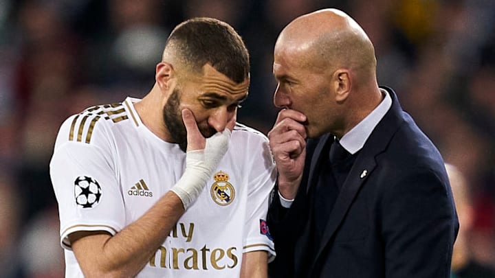 Zinédine Zidane s'est montré ravi de la prestation de Karim Benzema lors du succès du Real Madrid contre Valence Zinédine Zidane s'est montré ravi de la prestation de Karim Benzema lors du succès du Real Madrid contre Valence