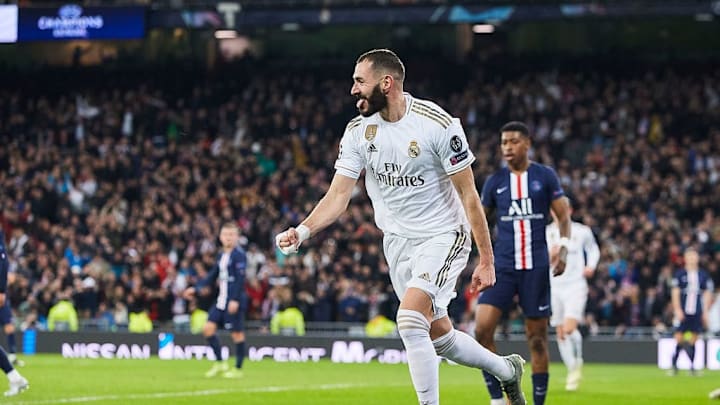 Benzema celebra un gol en Champions League