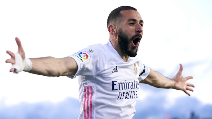 Com possível retorno de Karim Benzema, Didier Deschamps vai anunciar os 26 convocados da Seleção da França para a disputa da Eurocopa. Com possível retorno de Karim Benzema, Didier Deschamps vai anunciar os 26 convocados da Seleção da França para a disputa da Eurocopa.