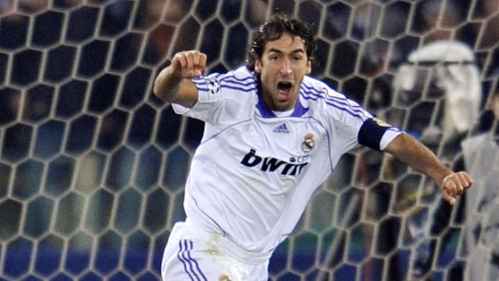 Real Madrid's forward Raul celebrates af