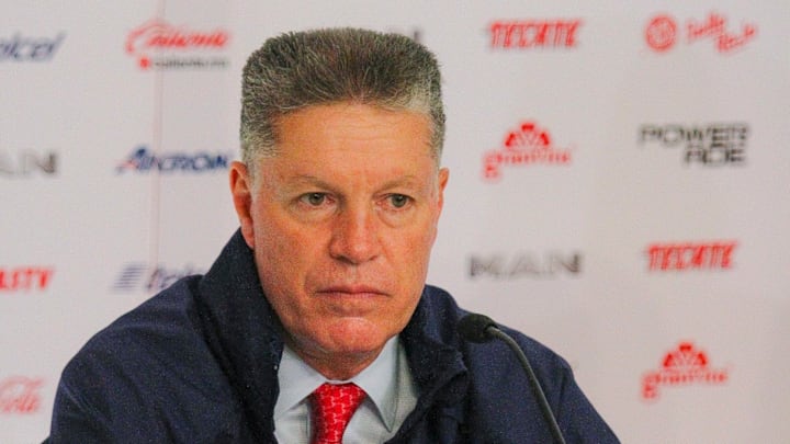 Ricardo Peláez atiende una conferencia de prensa como presidente deportivo de Chivas Ricardo Peláez atiende una conferencia de prensa como presidente deportivo de Chivas