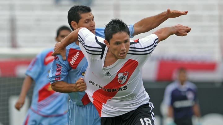 Canales llegó a River desde Unión Española de Chile