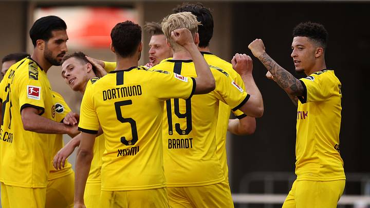 SC Paderborn 07 v Borussia Dortmund - Bundesliga SC Paderborn 07 v Borussia Dortmund - Bundesliga