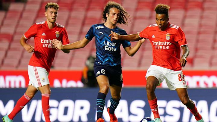 Gedson Fernandes, Matteo Guendouzi'ye geçit vermiyor. Gedson Fernandes, Matteo Guendouzi'ye geçit vermiyor.
