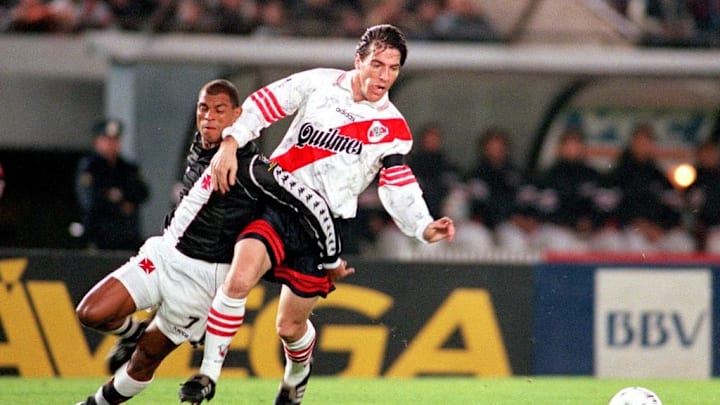 SOC-ARGENTINA-RIVER-VASCO
