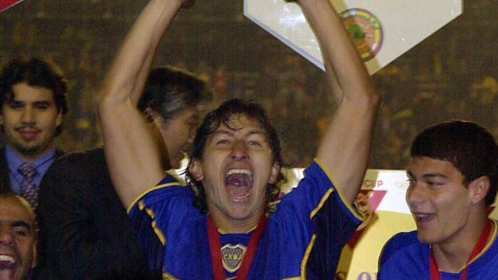 SOC-LIBERTADORES-FINAL-TROPHY