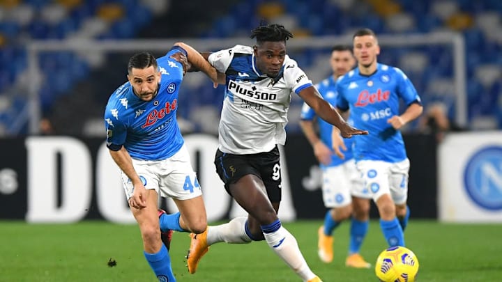 Manolas