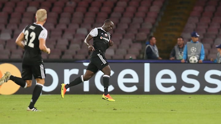 Vincent Aboubakar'ın Napoli deplasmanındaki gol sevinci Vincent Aboubakar'ın Napoli deplasmanındaki gol sevinci