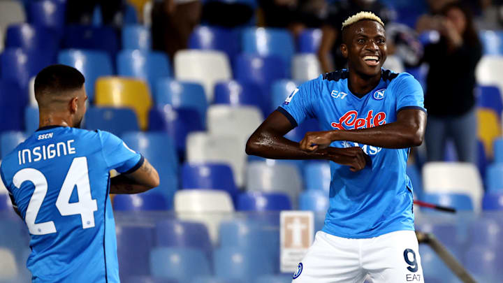 L'esultanza di Insigne e Osimhen L'esultanza di Insigne e Osimhen
