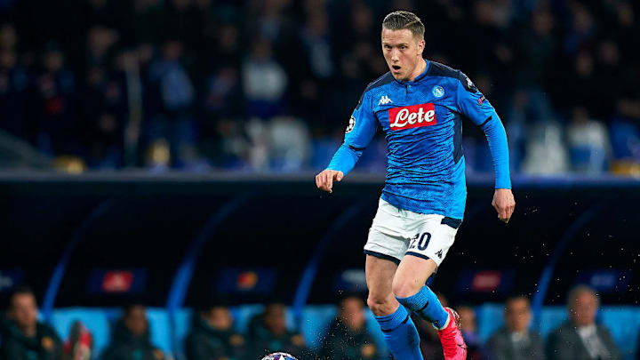 SSC Napoli v FC Barcelona - UEFA Champions League Round of 16: First Leg