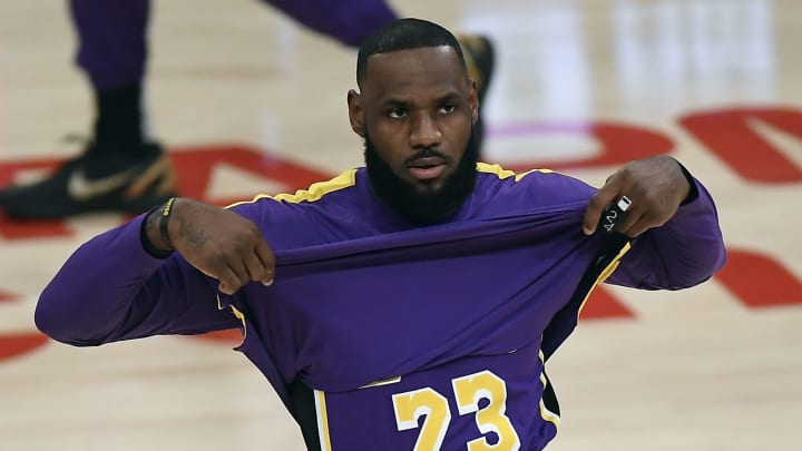 LeBron espera volver a las acciones esta semana