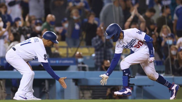 The Dodgers have won three in a row as they look to close in on the Giants for the top spot in the NL West division.