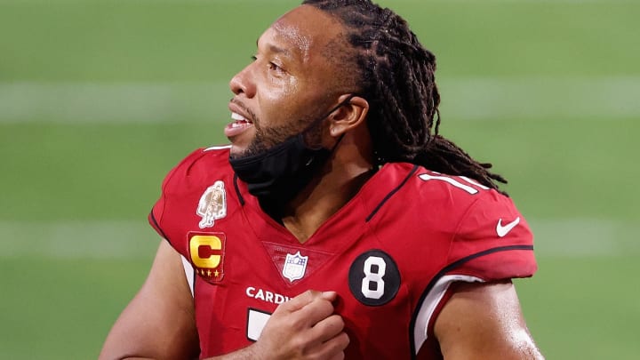 Larry Fitzgerald tiene 17 temporadas en la NFL