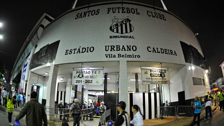 Santos FC v Corinthians - Copa Libertadores 2012
