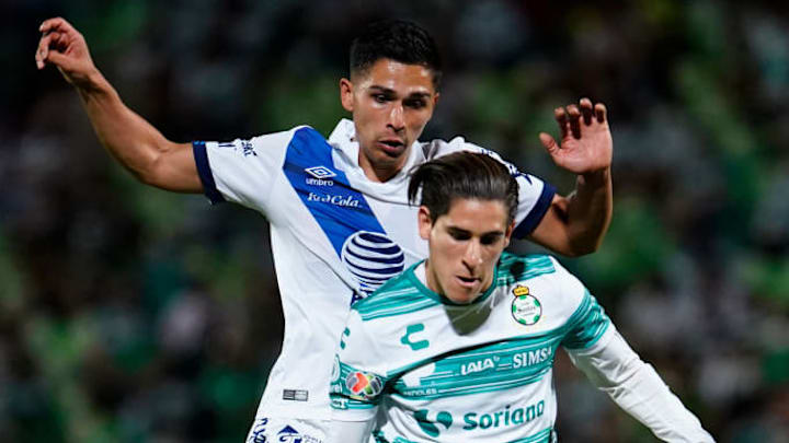 Salvador Reyes, Santiago Munoz