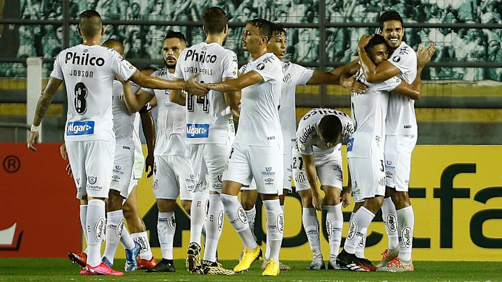 Santos v Delfin - Copa CONMEBOL Libertadores 2020