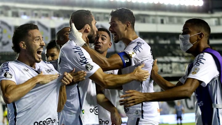 Santos v Gremio - Copa CONMEBOL Sudamericana 2020