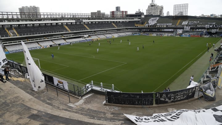 "Estamos em negociações avançadas com a WTorre para a construção da nova arena no lugar do Estádio Urbano Caldeira", declarou Rueda. 