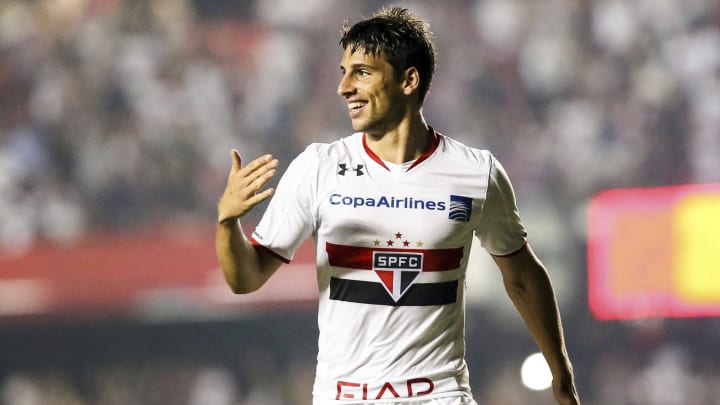 Volta de Calleri ao São Paulo é 'novela reaquecida' a cada janela Volta de Calleri ao São Paulo é 'novela reaquecida' a cada janela