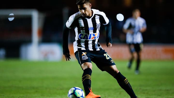 Sao Paulo v Santos - Brasileirao Series A 2018