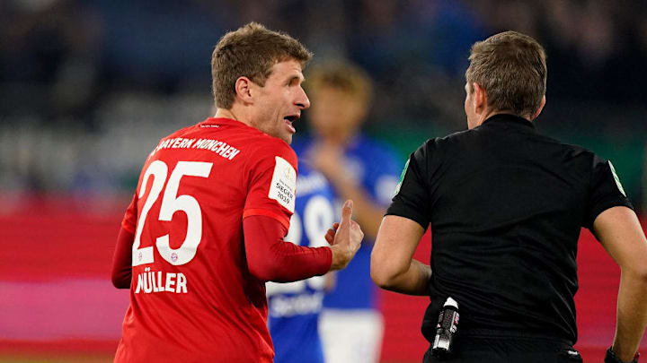 Schalke 04 v Bayern Munchen - German DFB Pokal