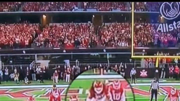 The officials missed a crucial leverage call in Oklahoma-Baylor Big 12 Championship game