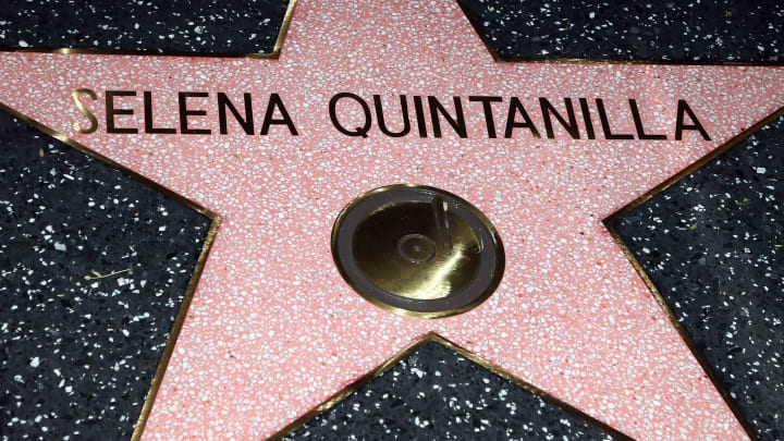 Selena Quintanilla fue asesinada por su mano derecha y presidente de club de fans, Yolanda Saldivar, el 31 de marzo de 1995